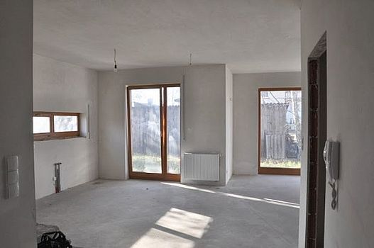 Nowe mieszkanie we Wrocławiu – lepiej wykańczać samemu czy z firmą?